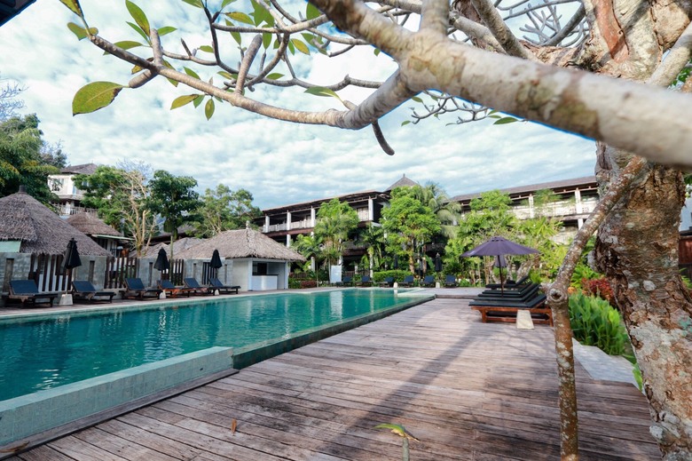Hotel Aana Resort N Spa