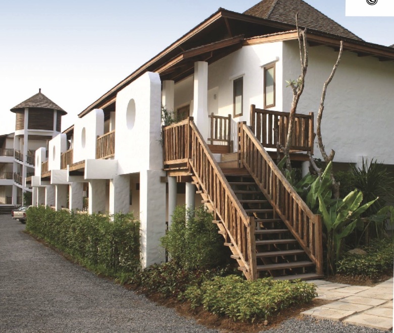 Hotel Aana Resort N Spa