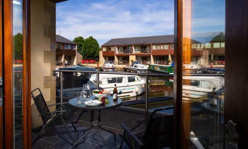 Tewitfield Marina Aparthotel