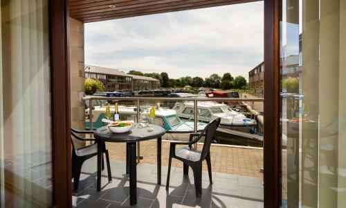 Tewitfield Marina Aparthotel