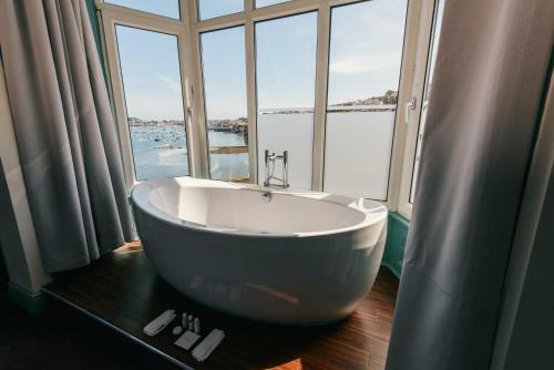 Greenbank Hotel