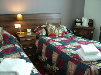 Hostal Karden House