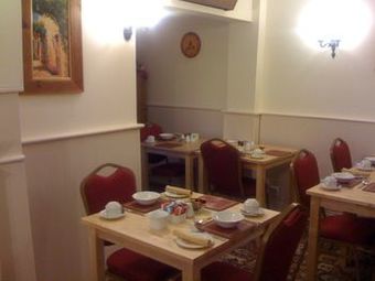 Hostal Karden House