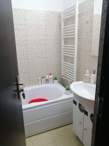 Apartamento Garsoniera Moderna, Mobilata Si Utilata Complet