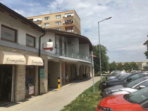Kond� Apartments D