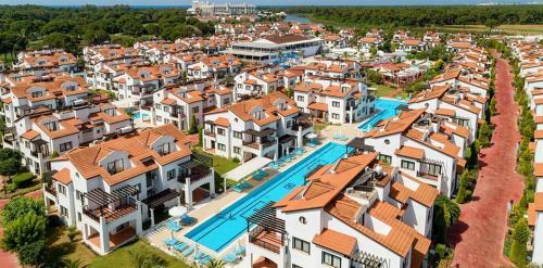 Fun&sun Luxury River Villa With Amazing Landscape