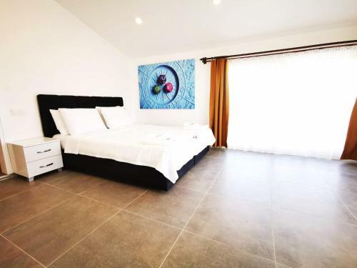 Stunning Villa With Private Pool In Antalya