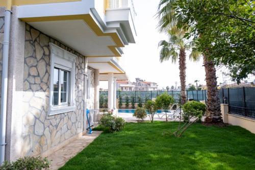 Villa Stone 2