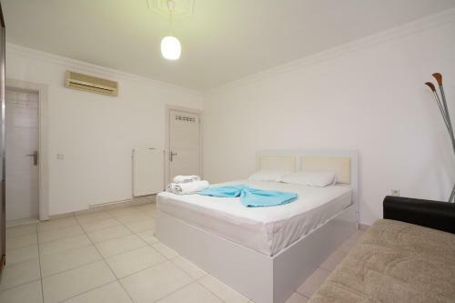 Wonderful Villa With Private Pool In Antalya