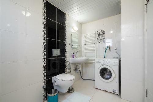 Wonderful Villa With Private Pool In Antalya