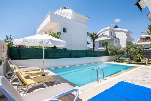 Wonderful Villa With Private Pool In Antalya