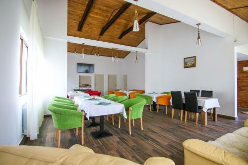 Hostal Zori De Zi Breaza