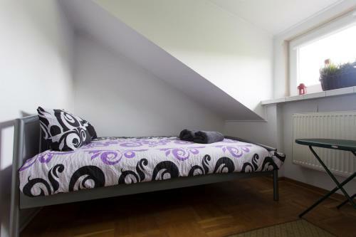 Rent0nline Brwinow Rooms