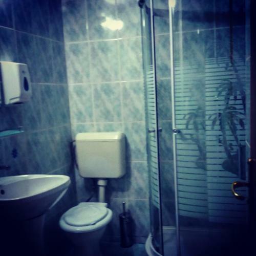 Hostal Lis House