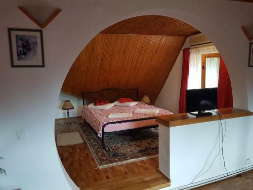 Hostal Lis House