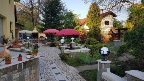 Hostal Lis House