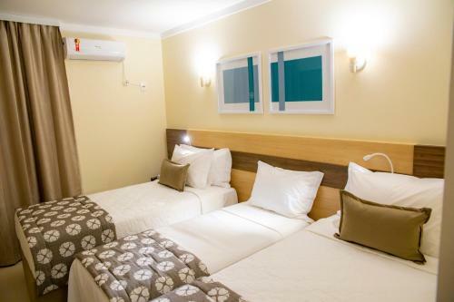 House Inn Hotel - Anashopping