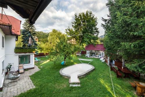 Villa River House