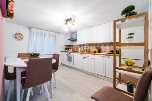 Villa River House
