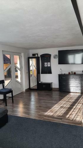 Casa In Curte La Zavate
