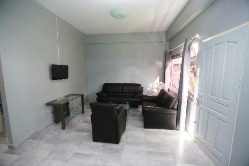 Donfarsha Apartments