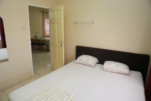 Donfarsha Apartments