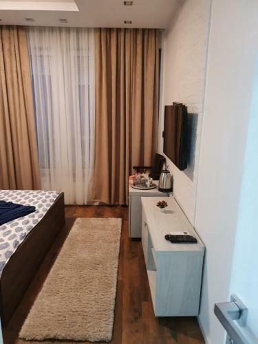 Bella Studios & Apartments