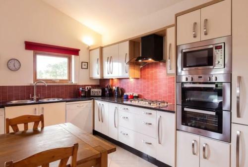 Casa Do Zelo - Large Private Holiday Villa