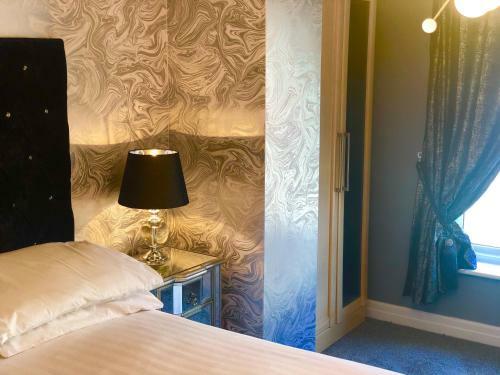 Hostal The Lilly Restaurant With Rooms