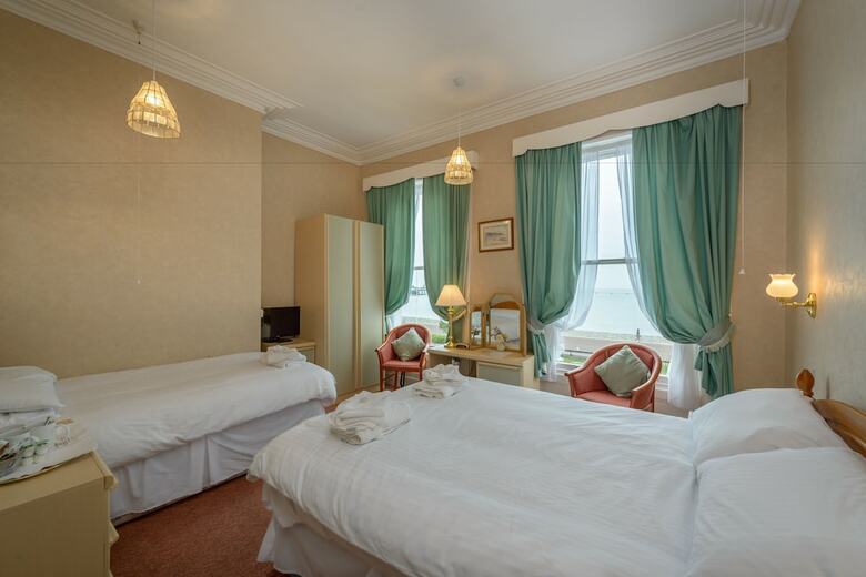 Somerset Hotel