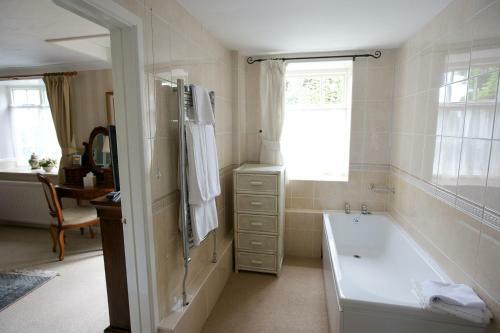 Farthings Country House Hotel