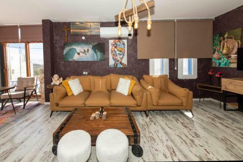 Stylish Villa With Mesmerizing View And Central Location In Bodrum