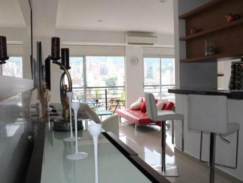 Apartamento Amoblado Con Excelente Ubicaci�n
