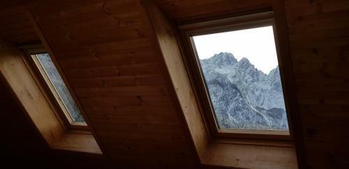 Mountain Peaks Apartment With Sauna