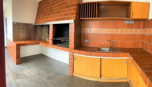 Hostal Chal� D'angra Guest House