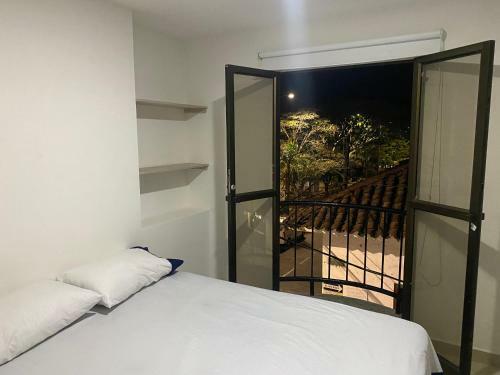 Apartamento Hermoso Apto Con Balcon Con Vista A La Basilica.