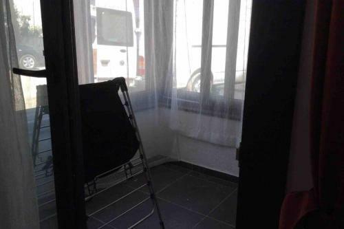 100 M To Beach, Entire Cozy Apartment With Patio