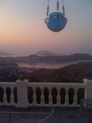 Villa With Amazing View In Bodrum