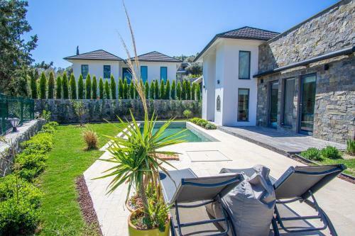 Yakak�y Qarma Evleri Villa 4b