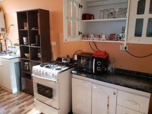 Habitacion En Departamento Cerca Del Centro Y Mall