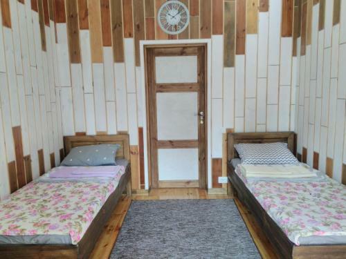 Albergue ?????? "swallow House"