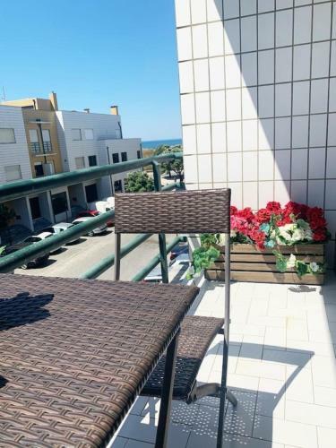 Apartment By The Sea With Pool