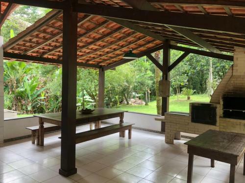 Hostal Bagatelle Hospedagem Com Cachoeira, Lago E Piscina!