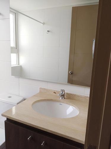 Apartamento Con Con Arriendo Departamento