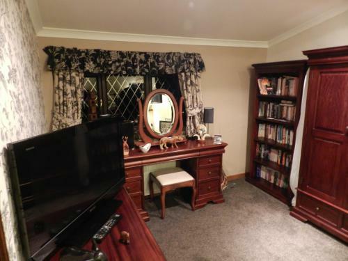 The Old School And Betty's B&B