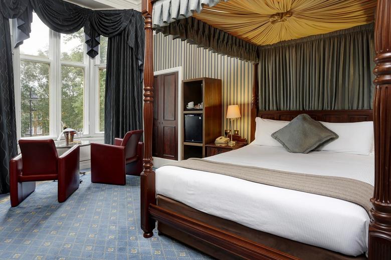 Best Western Plus Dean Court Hotel