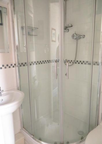 Hostal Avondale Guest House
