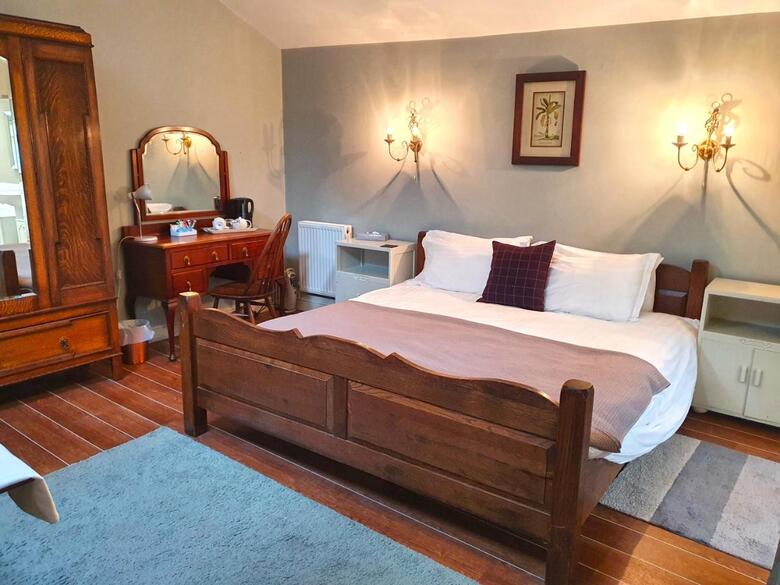 Hostal Holmwood House Guest Accommodation