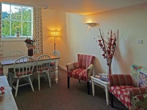 County House Apartment
