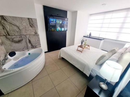 Apartamento Ecusuites 7premier Jacuzzi Vista Al R�o Gye